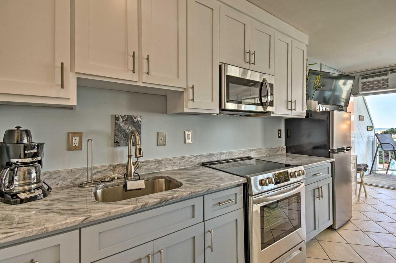 Oceanfront Resort Studio On Virginia Beach! Exterior photo